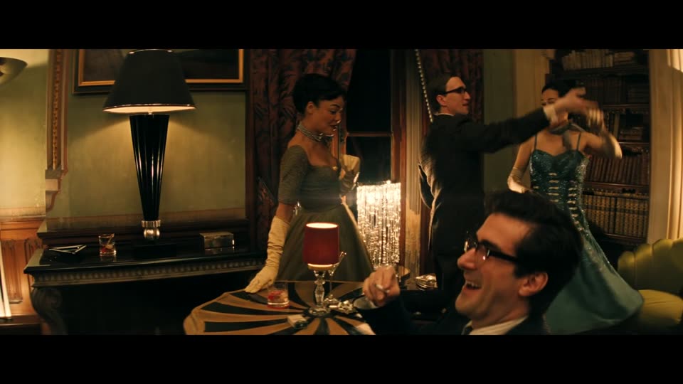 Hedda (2025) Hindi Dubbed Movie screenshot 2