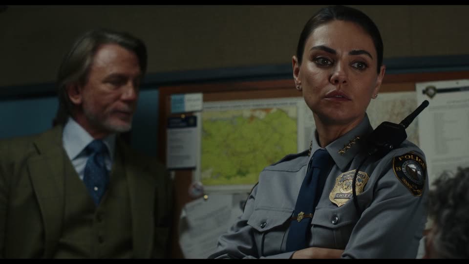 Wake Up Dead Man A Knives Out Mystery (2025) Hindi Dubbed Movie screenshot 3