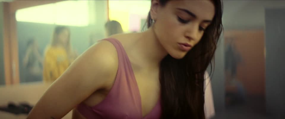 Tell Me Softly (2025) Hindi Dubbed Movie screenshot 1