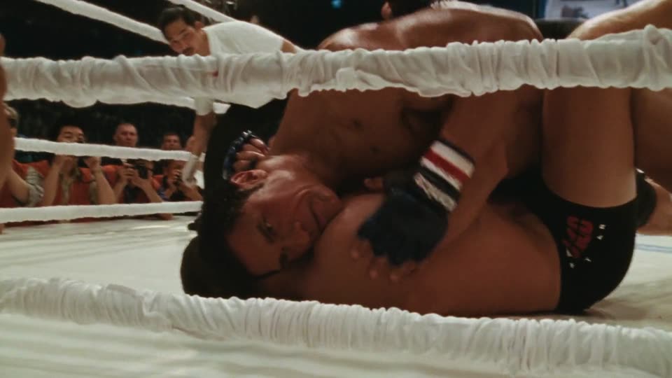 The Smashing Machine (2025) Hindi Dubbed Movie screenshot 2