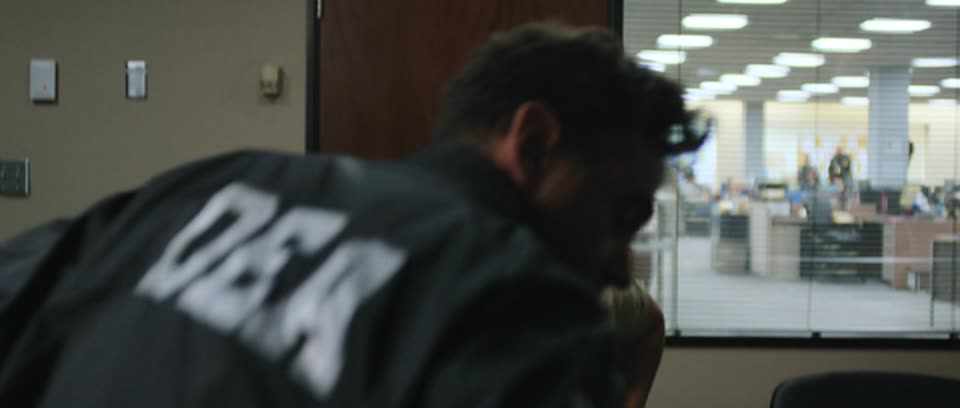 Trap House (2025) Hindi Dubbed Movie screenshot 2