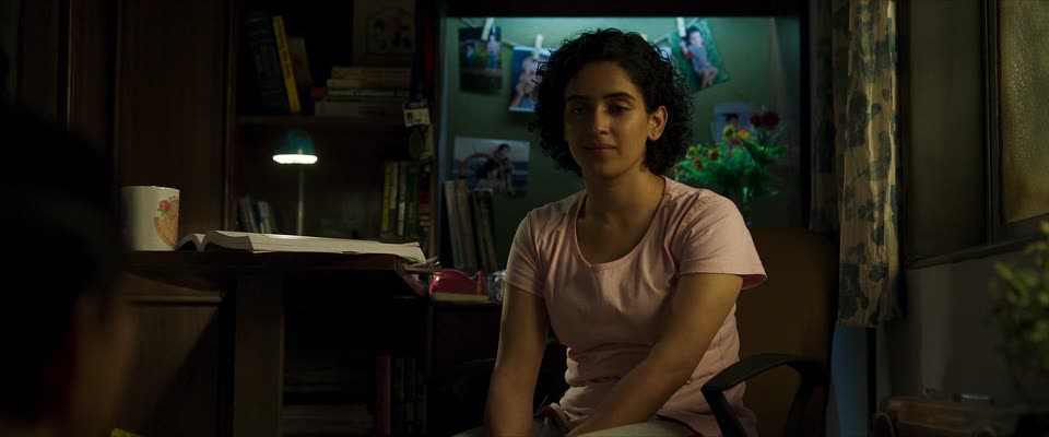 Photograph (2019) Hindi Movie screenshot 3
