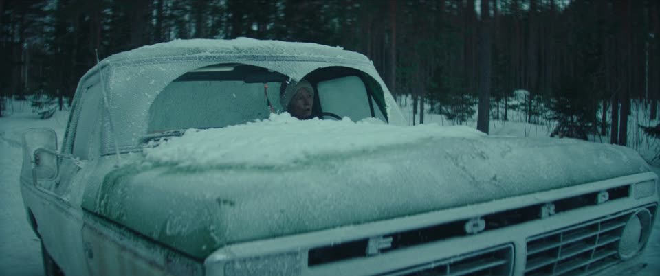 Dead of Winter (2025) Hindi Dubbed Movie screenshot 1