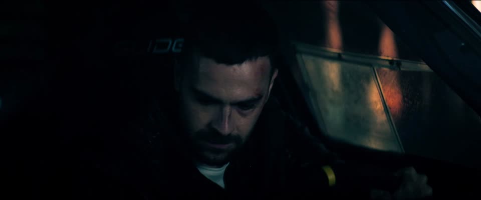 The Race AKA Cursa (2025) Hindi Dubbed Movie screenshot 5