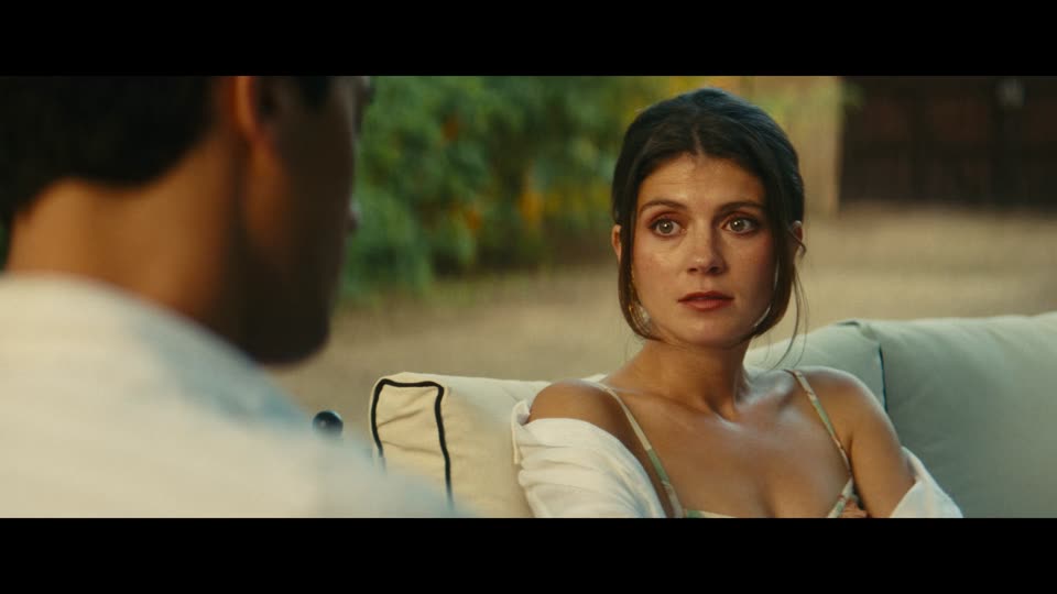 People We Meet on Vacation (2026) Hindi Dubbed Movie screenshot 5