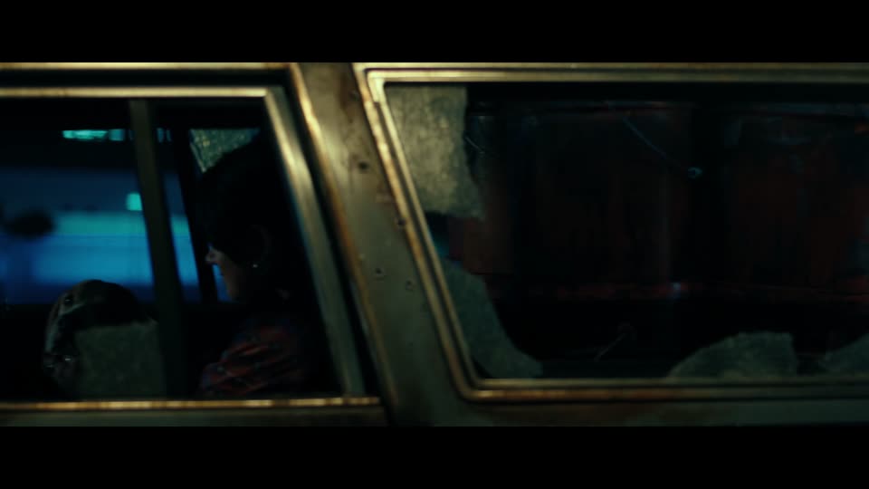 The Rip (2026) Hindi Dubbed Movie screenshot 6