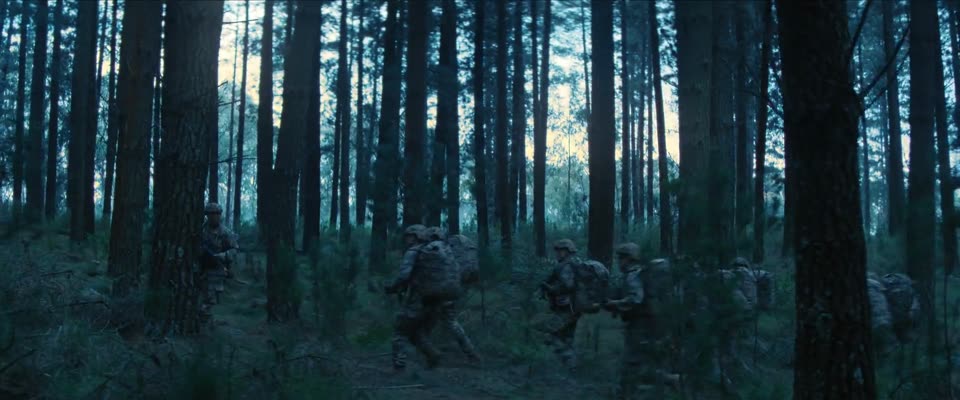 War Machine (2026) Hindi Dubbed Movie screenshot 2