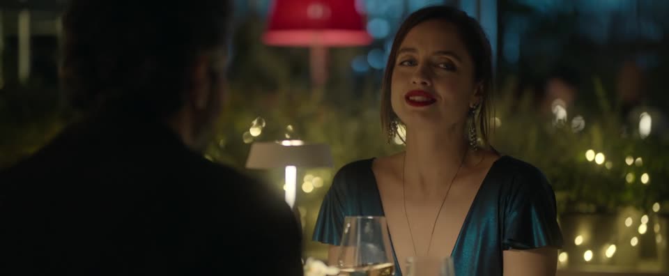 No Place to Be Single (2026) Hindi Dubbed Movie screenshot 4