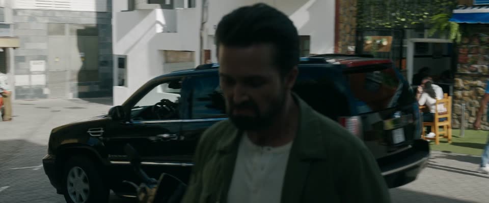 In the Grey (2026) Hindi Dubbed Movie screenshot 4