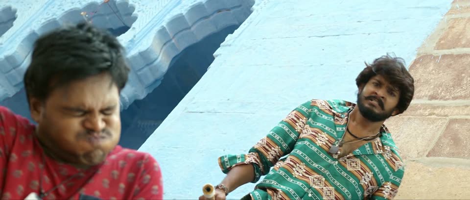 Loafer (2015) Hindi Dubbed Movie screenshot 1
