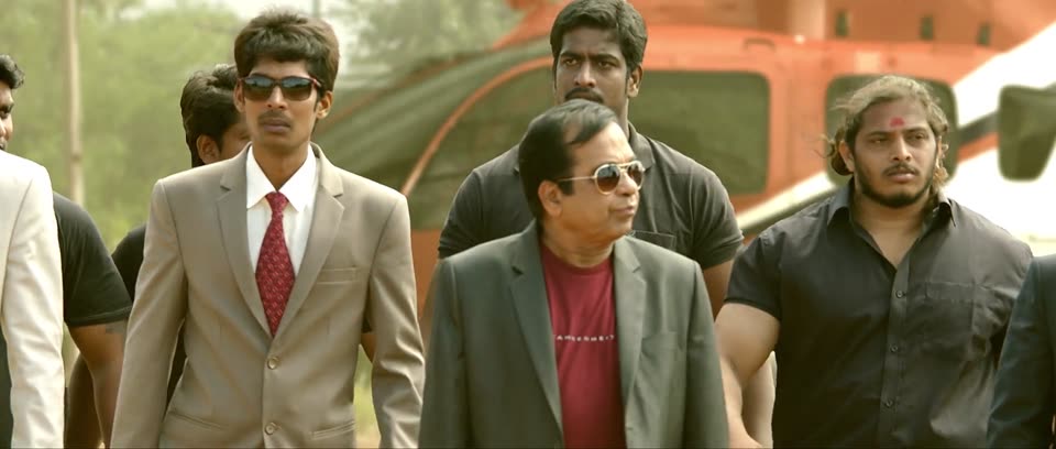 Loafer (2015) Hindi Dubbed Movie screenshot 6