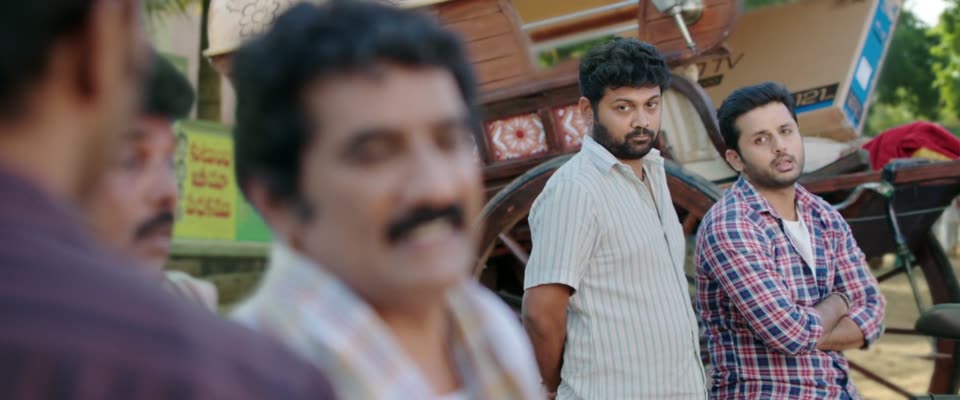 A Aa (2016) Hindi Dubbed Movie screenshot 2