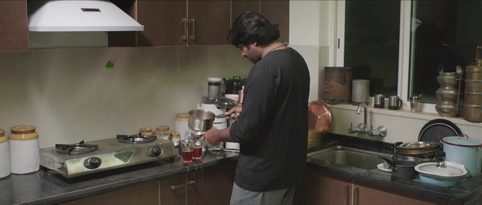 96 (2018) Hindi Dubbed Movie screenshot 6