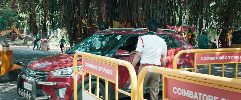 Maanaadu (2021) Hindi DUbbed Movie screenshot 1