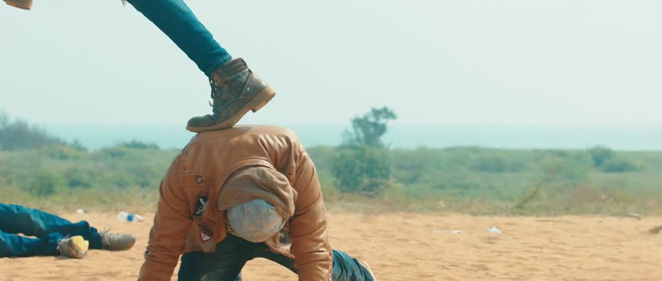 Hippi (2019) Hindi Dubbed Movie screenshot 2